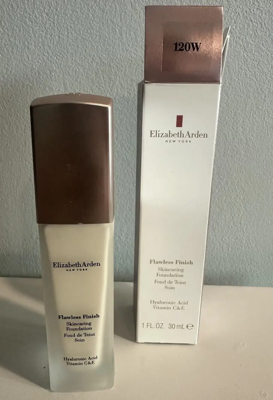 Elizabeth Arden Flawless Finish Foundation 120W 1oz New In Box